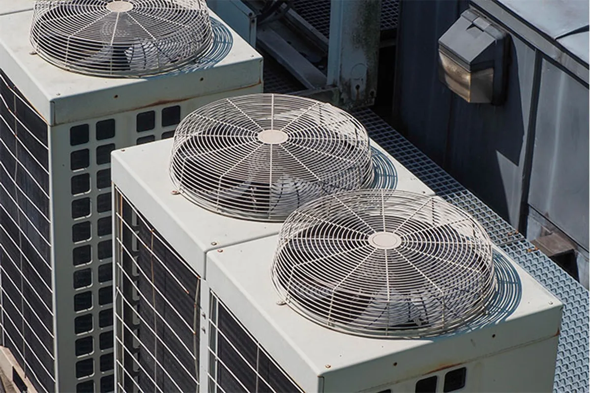 ¿Por qué implementar un sistema HVAC centralizado para edificios corporativos?